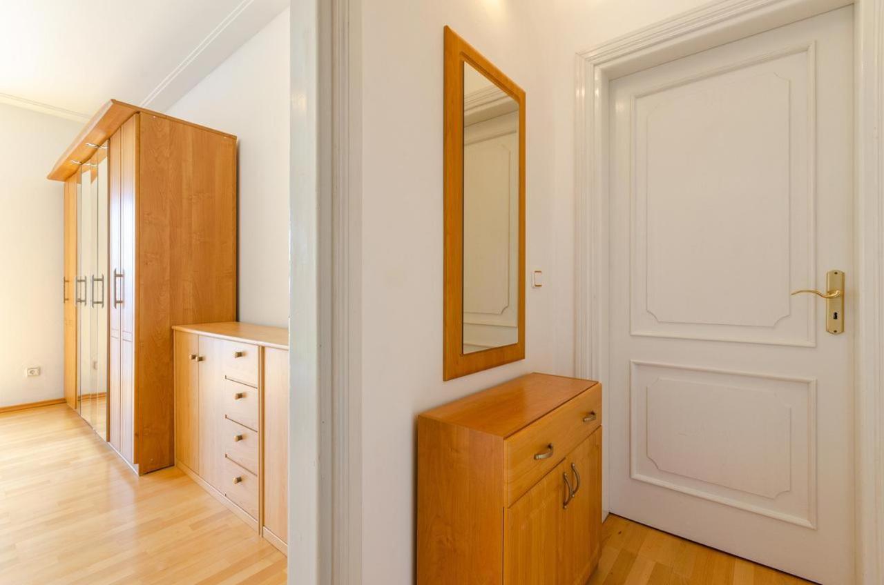 Jurincic Apartment Crikvenica Room photo
