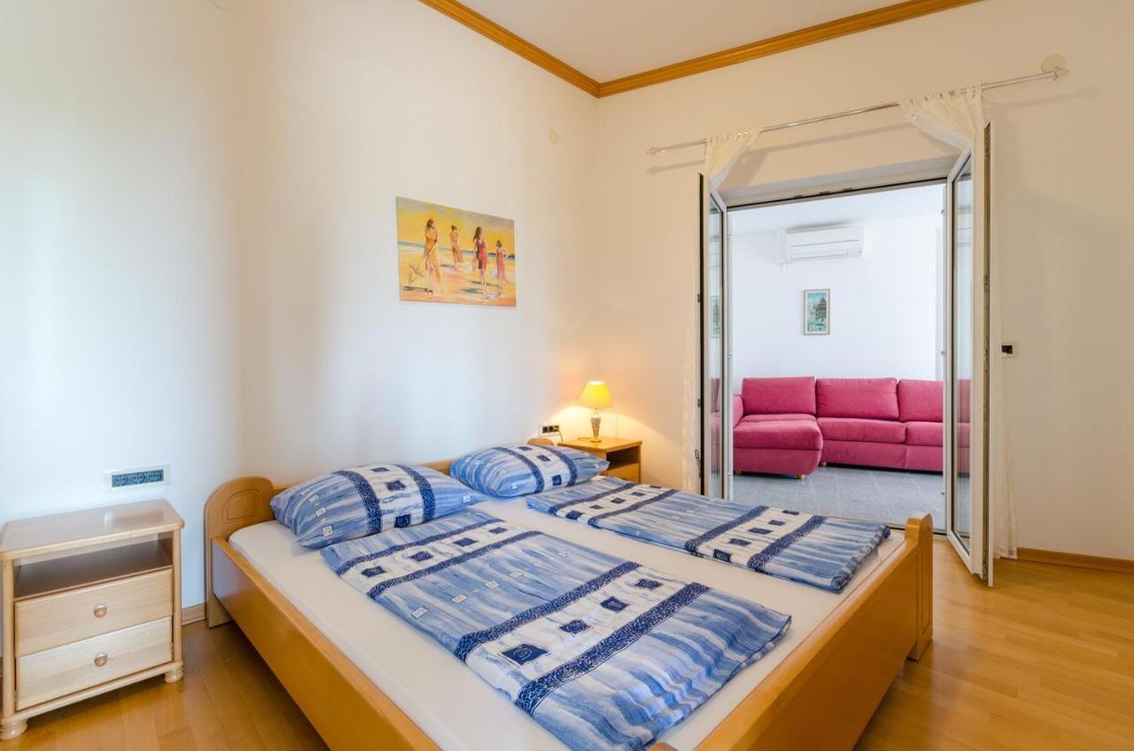 Jurincic Apartment Crikvenica Room photo